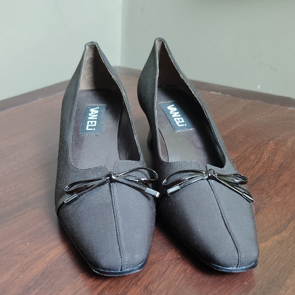 Van Eli Espresso Brown Slight Heel Shoe W Front Tie Tassel Size 7.5